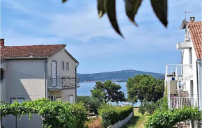 1 Bedroom Cozy Apartment In Sveti Filip I Jakov